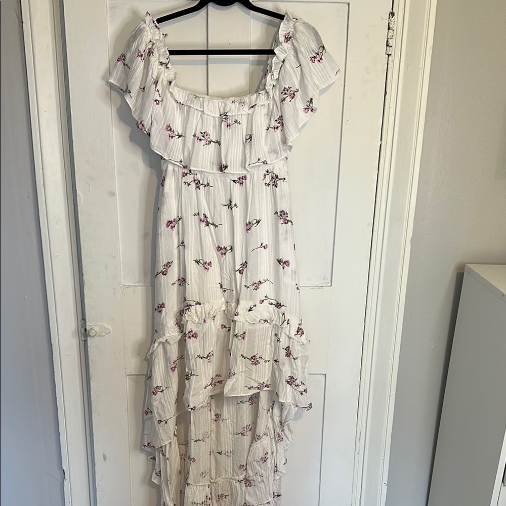Floral Ruffle Maxi Dress in White and Purple